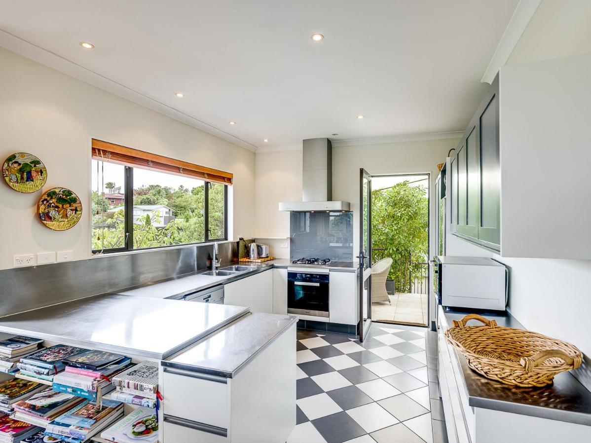 Busby Hill Villa - Havelock North Holiday Home מראה חיצוני תמונה