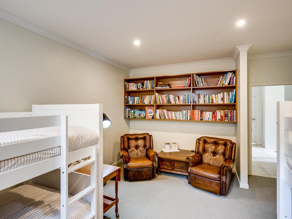 Busby Hill Villa - Havelock North Holiday Home מראה חיצוני תמונה