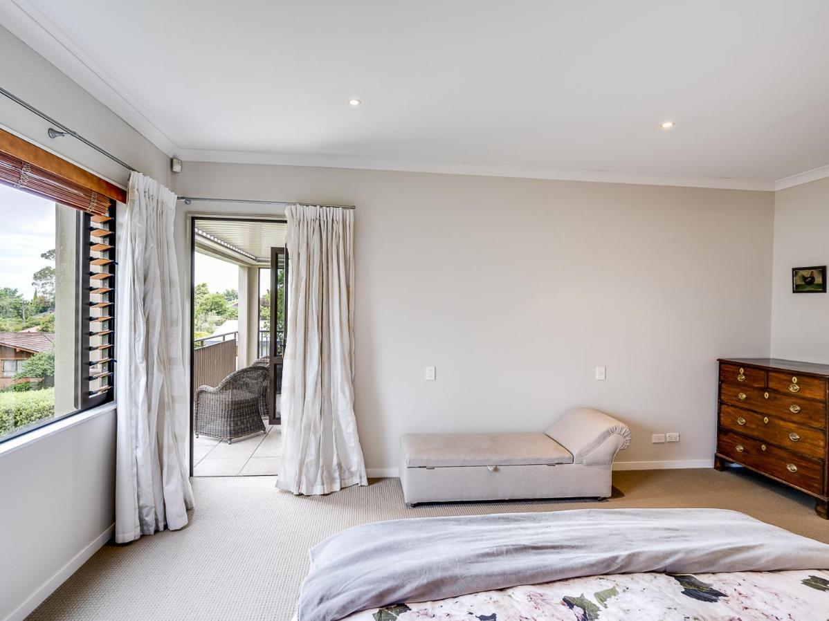 Busby Hill Villa - Havelock North Holiday Home מראה חיצוני תמונה